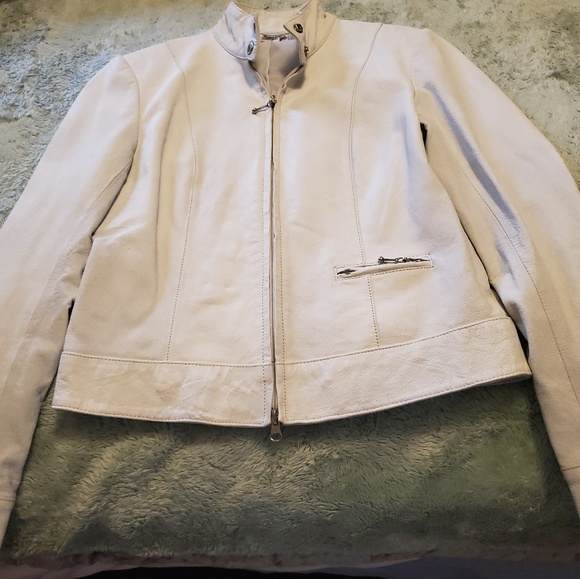 jacket - Picture 2 of 4